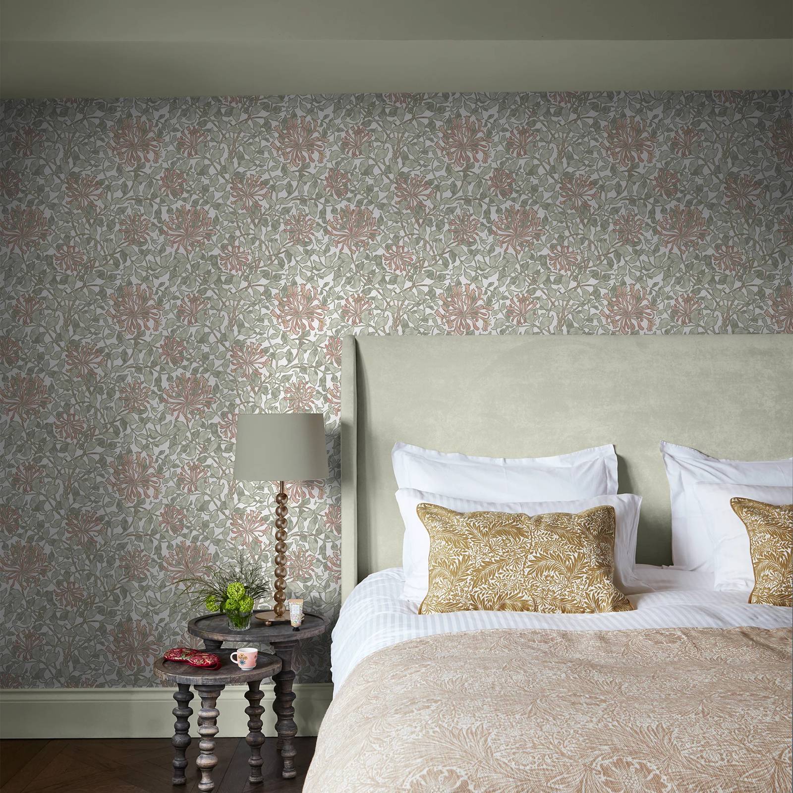 William Morris Honeysuckle May - Herbal Wallpaper recension och pris